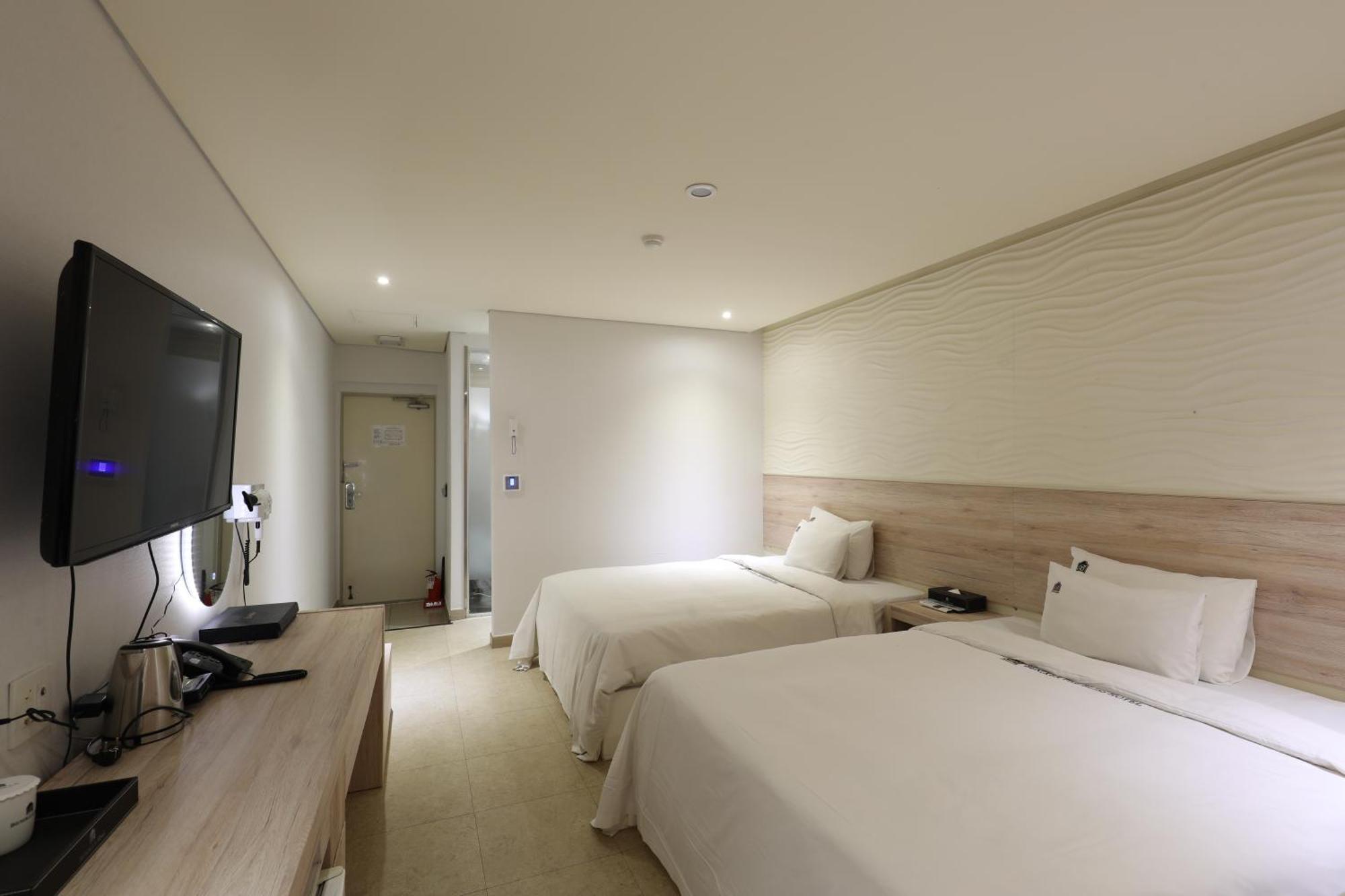 Hotel The Sea Star انشيون الغرفة الصورة
